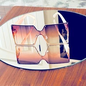 Glamorous Pink Sunglasses